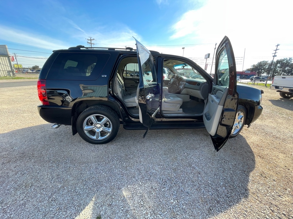 Chevrolet Tahoe LTZ 2WD 2013