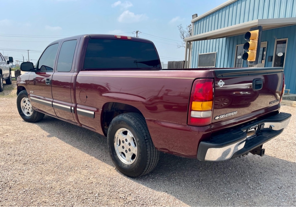 Chevrolet Silverado 1500 Ext. Cab Short Bed 2WD 2001