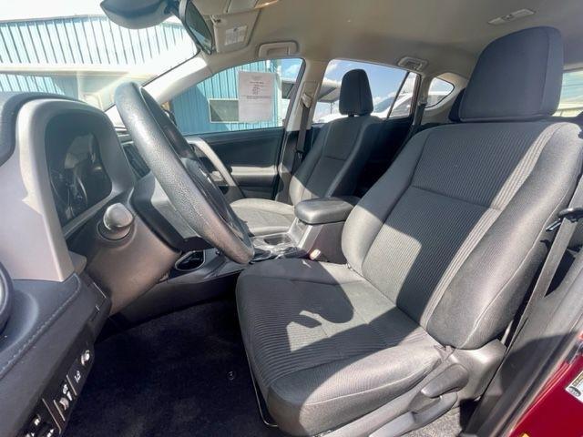 Toyota RAV4 LE FWD 2018