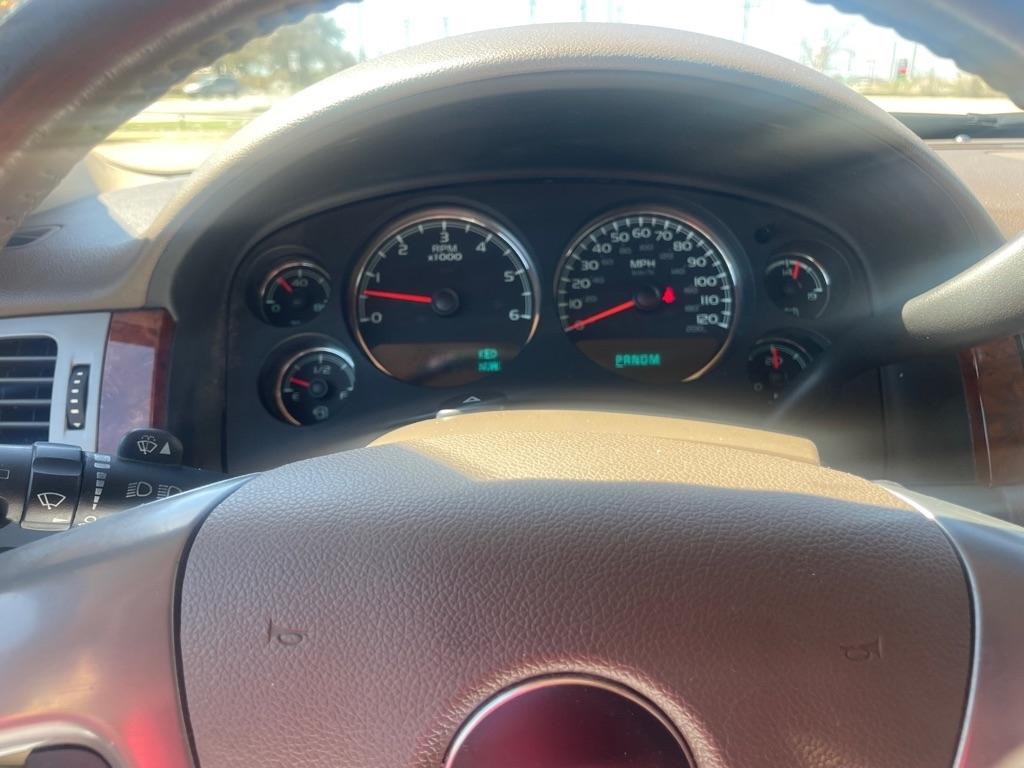 Chevrolet Tahoe LTZ 2WD 2013