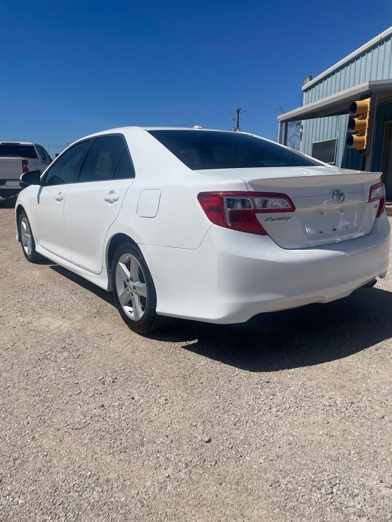 Toyota Camry  2012
