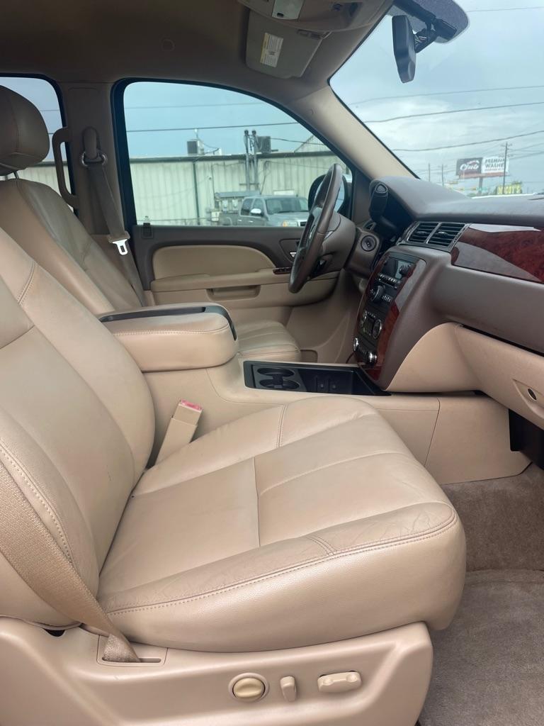 Chevrolet Tahoe LT 2WD 2012
