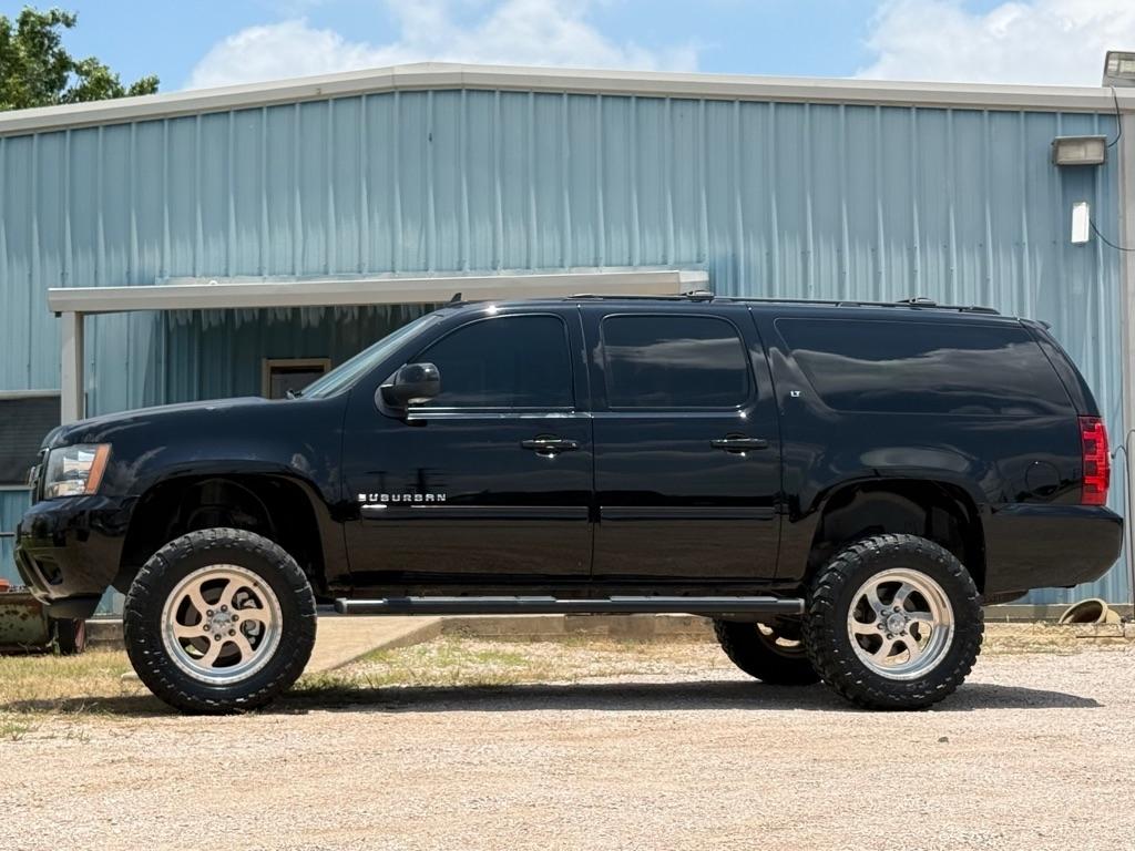 Chevrolet Suburban  2013