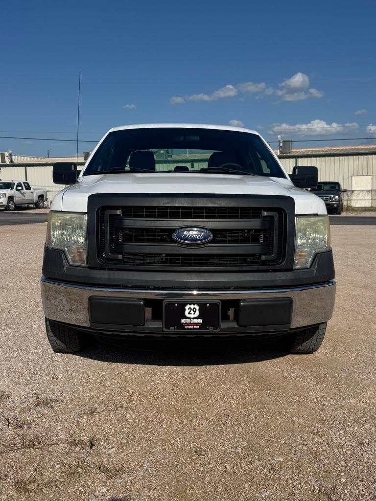 Ford F-150 XL SuperCab 8-ft. Bed 2WD 2014