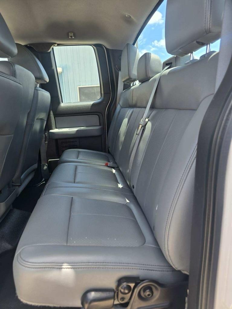 Ford F-150 XL SuperCab 8-ft. Bed 2WD 2014