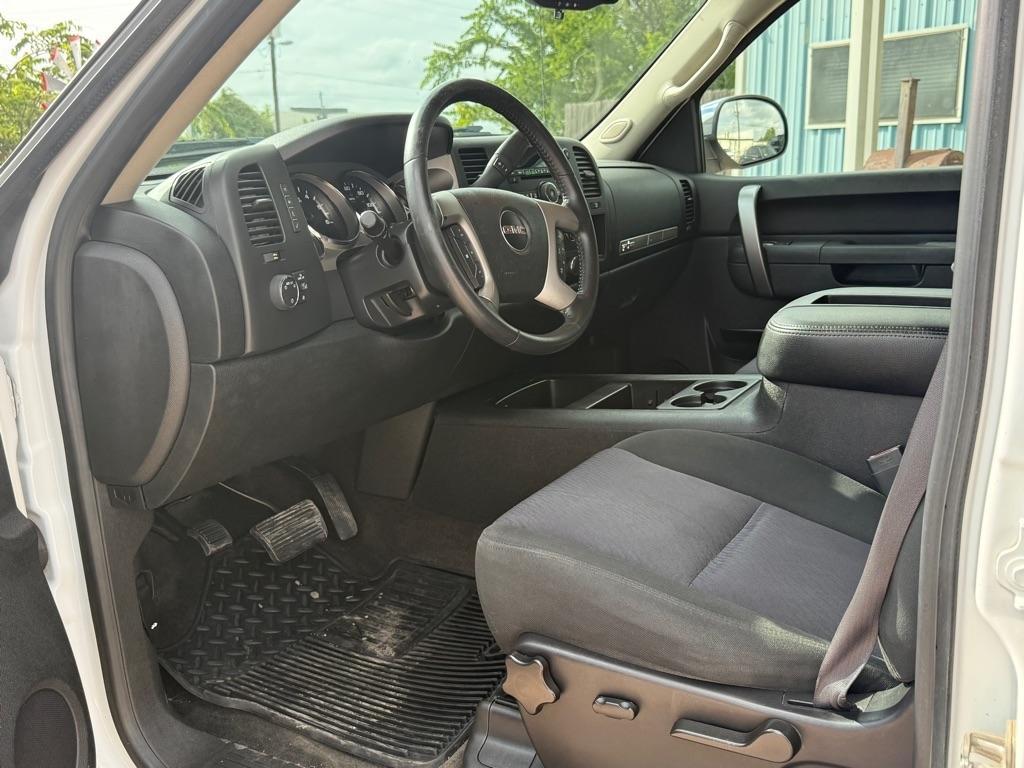 GMC Sierra 1500 SLE Crew Cab 2WD 2012