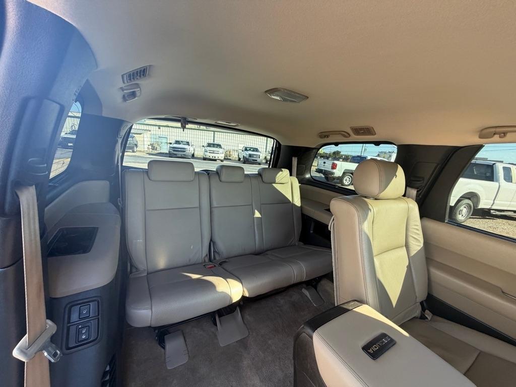 Toyota Sequoia Plantium 2WD 2008