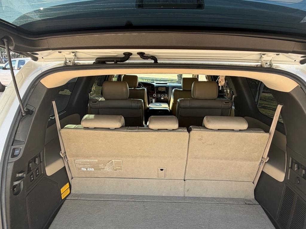 Toyota Sequoia Plantium 2WD 2008