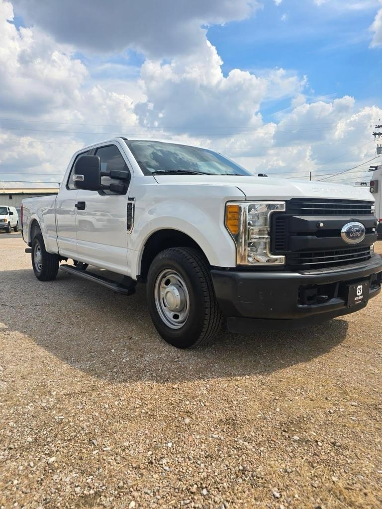 Ford F-250 SD XL SuperCab 2WD 2017
