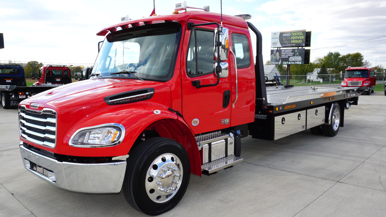 Freightliner M2 106  2026 Freightliner M2 106  2026