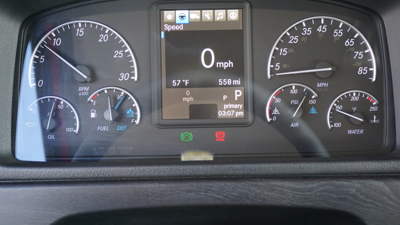 Freightliner M2 106  2026 Freightliner M2 106  2026