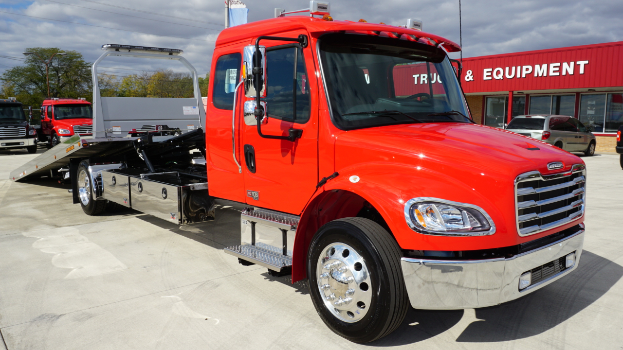 Freightliner M2 106  2026 Freightliner M2 106  2026