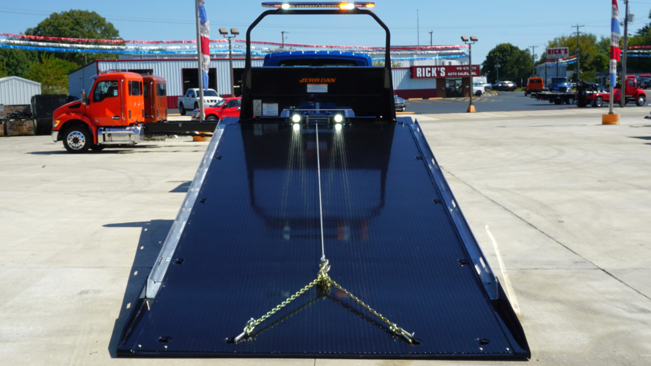 International MV  2026 International MV  2026