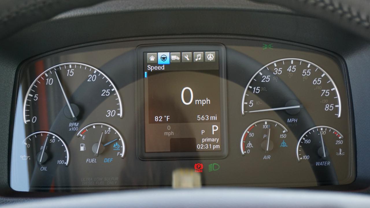 Freightliner M2 106  2026