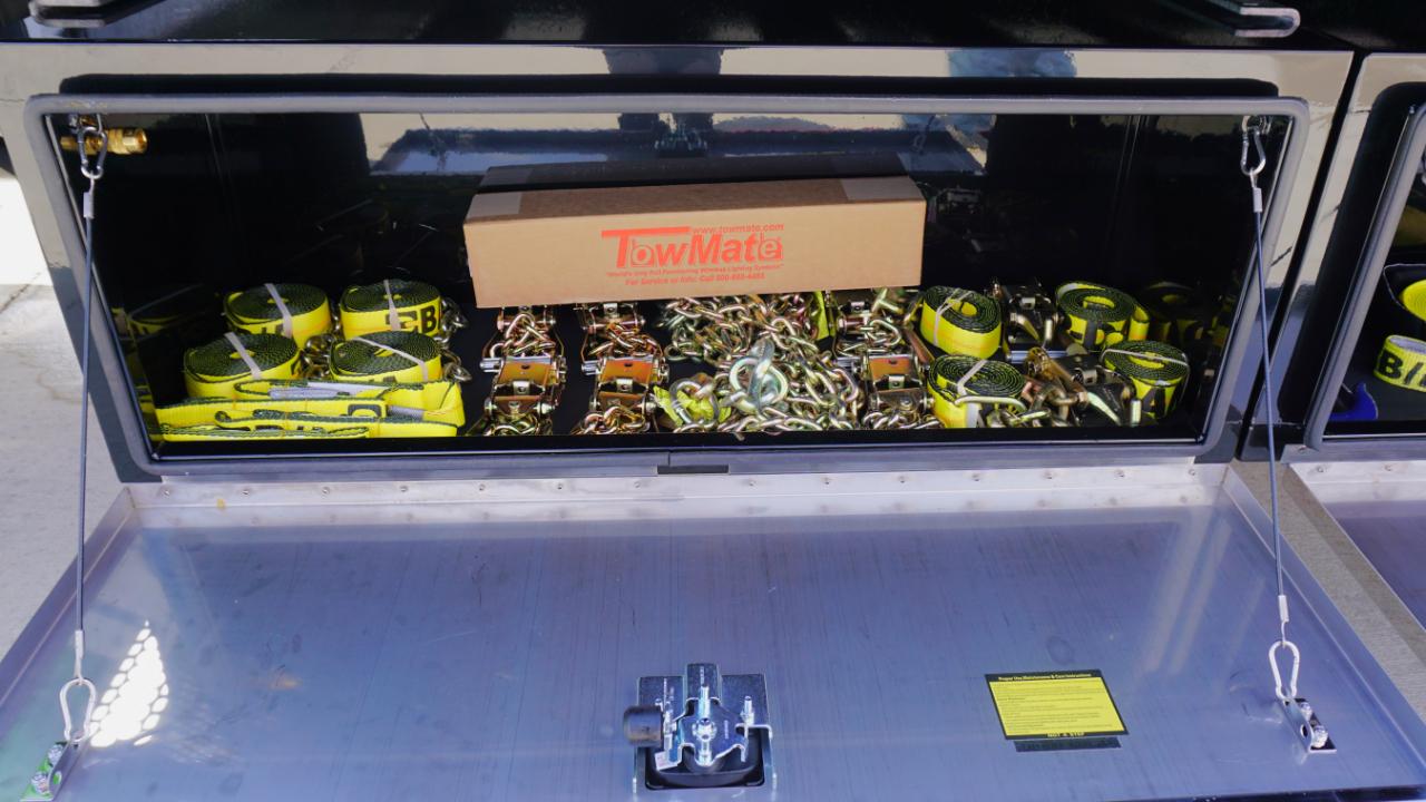 Freightliner M2 106  2026