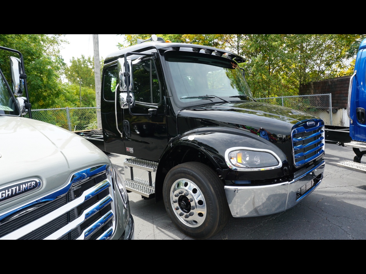 Freightliner M2 106  2026 Freightliner M2 106  2026