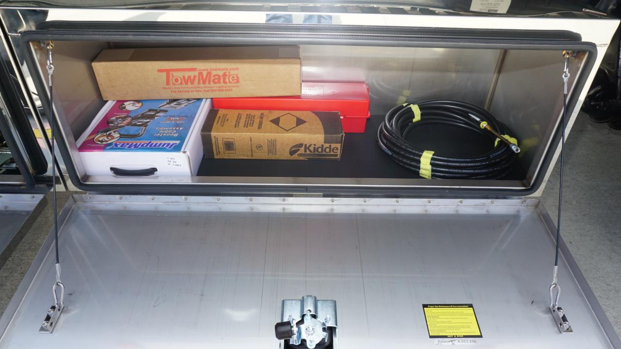 Freightliner M2 106 Plus  2026