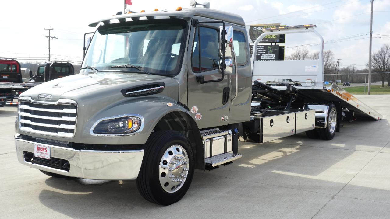 Freightliner M2 106 Plus  2026