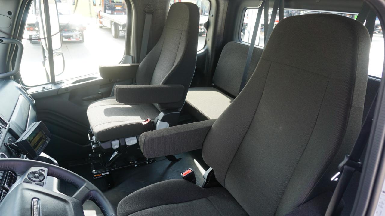 Freightliner M2 106 Plus  2026