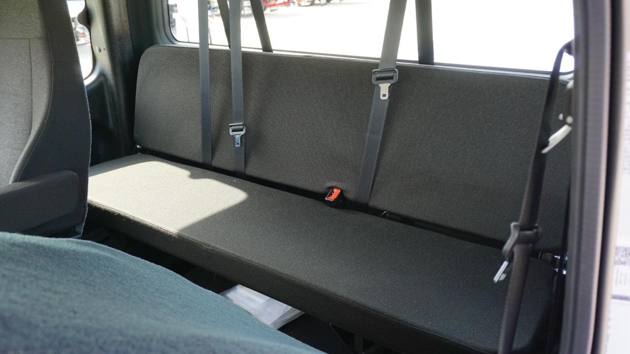 Freightliner M2 106 Plus  2026