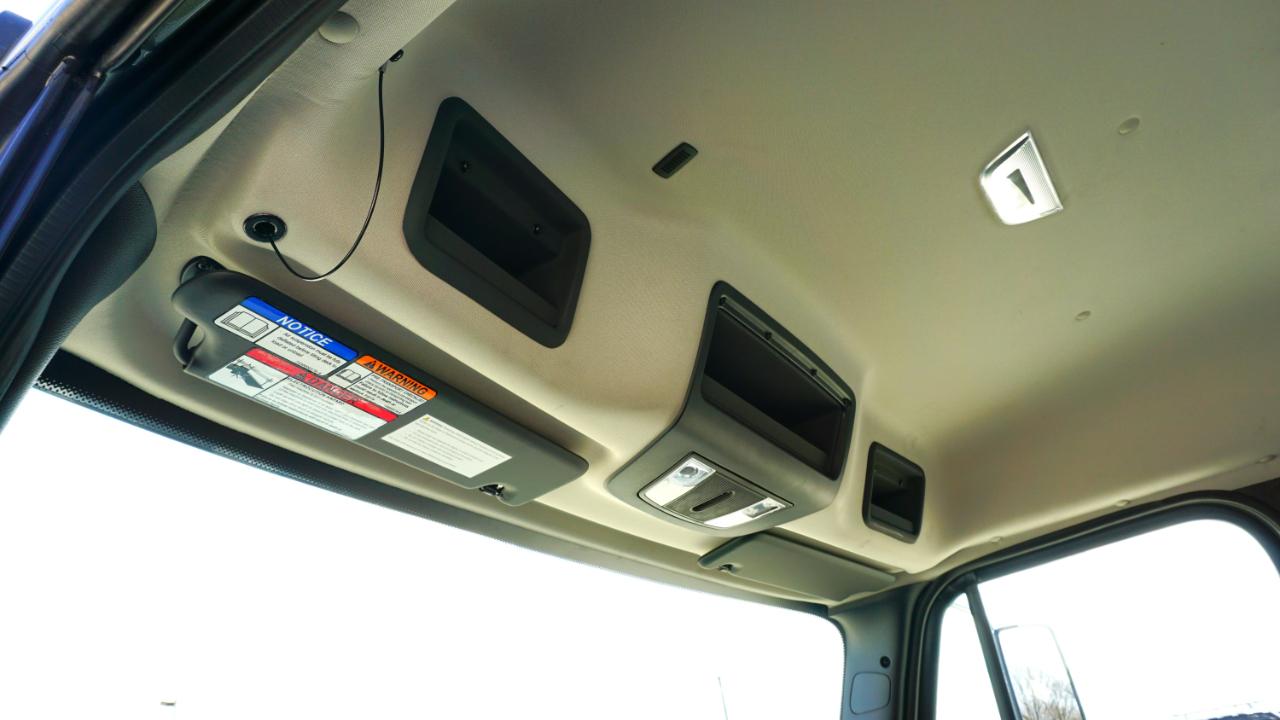 Freightliner M2 106 Plus  2026