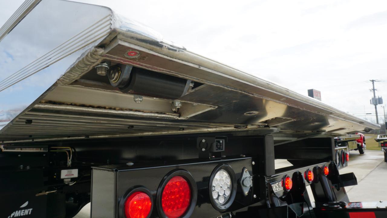 International MV607  2026