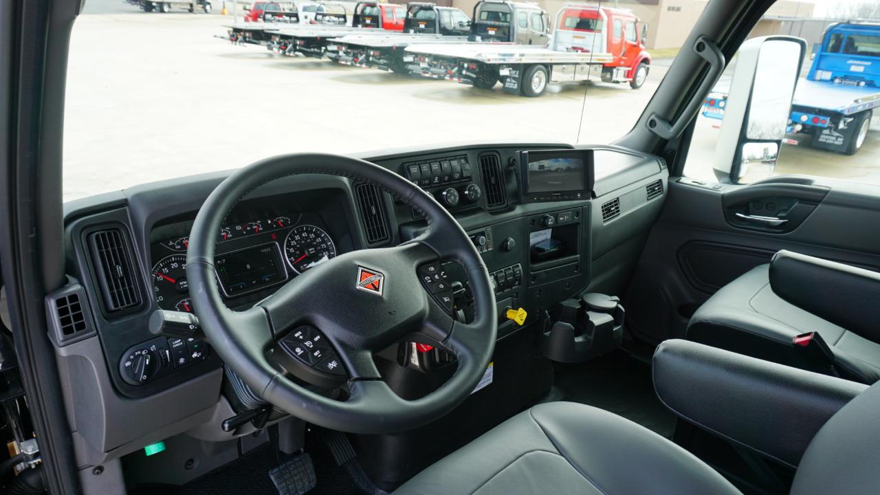 International MV607  2026