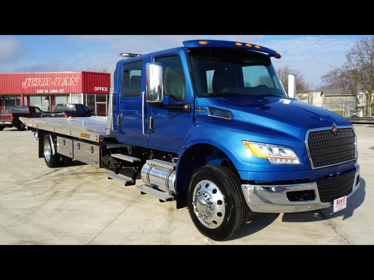 2026 International MV607 Crew Cab Jerrdan 22' XLP Rollback Carrier