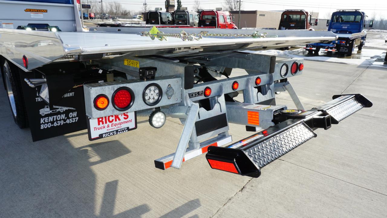 International MV607  2026