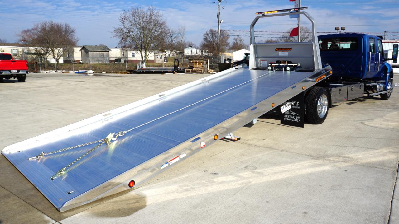 International MV607  2026