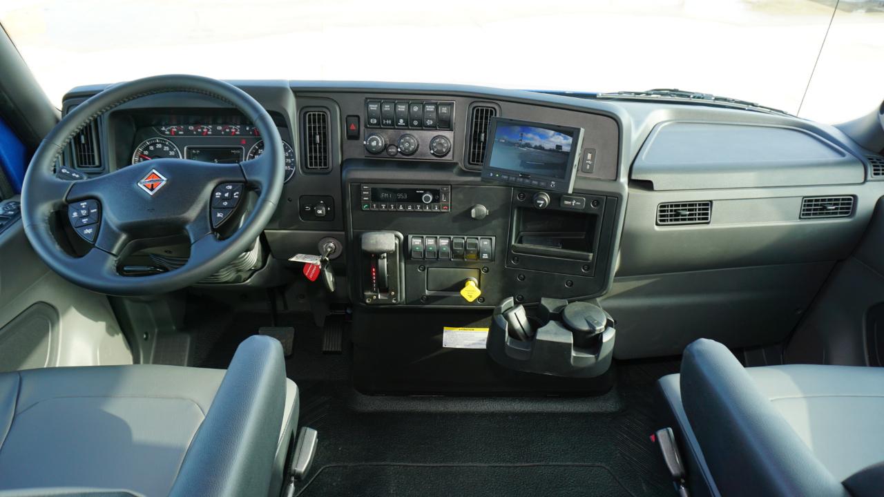 International MV607  2026