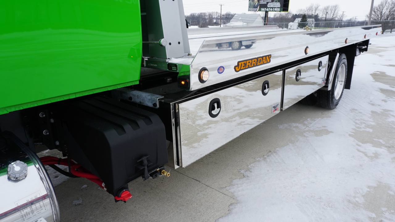 International MV607  2026