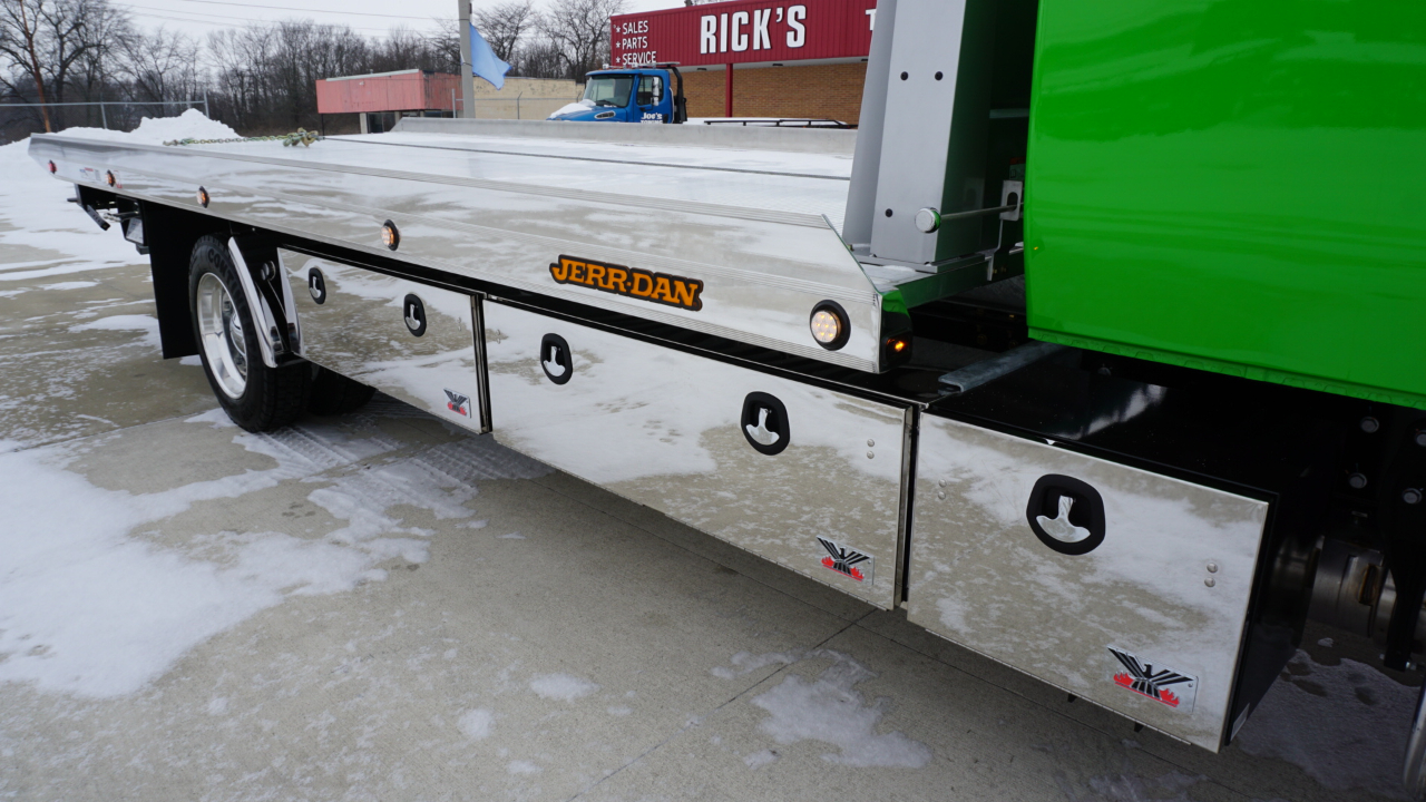 International MV607  2026