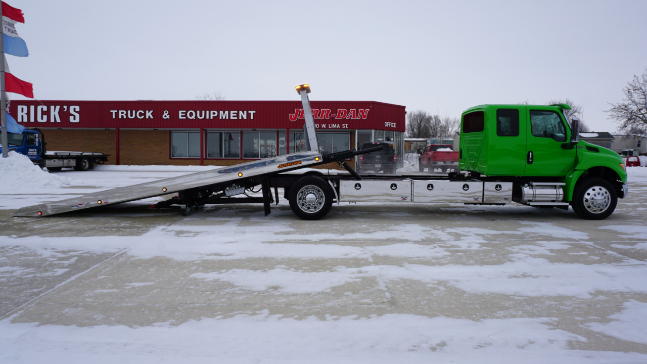 International MV607  2026