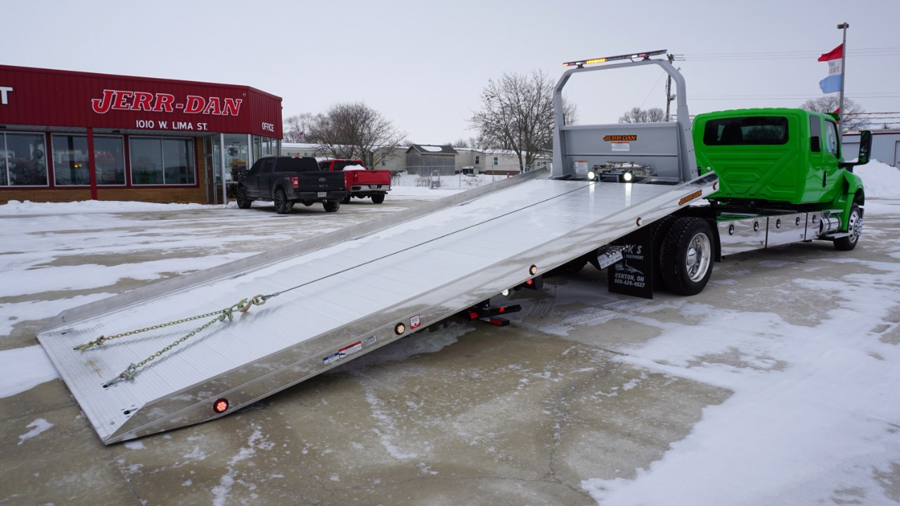 International MV607  2026