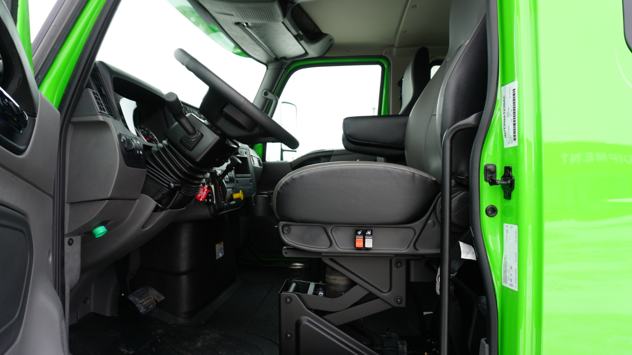 International MV607  2026