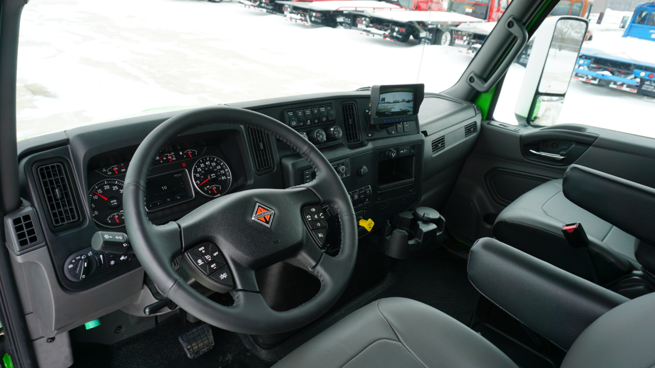 International MV607  2026