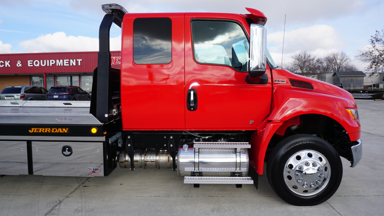 International MV607  2026