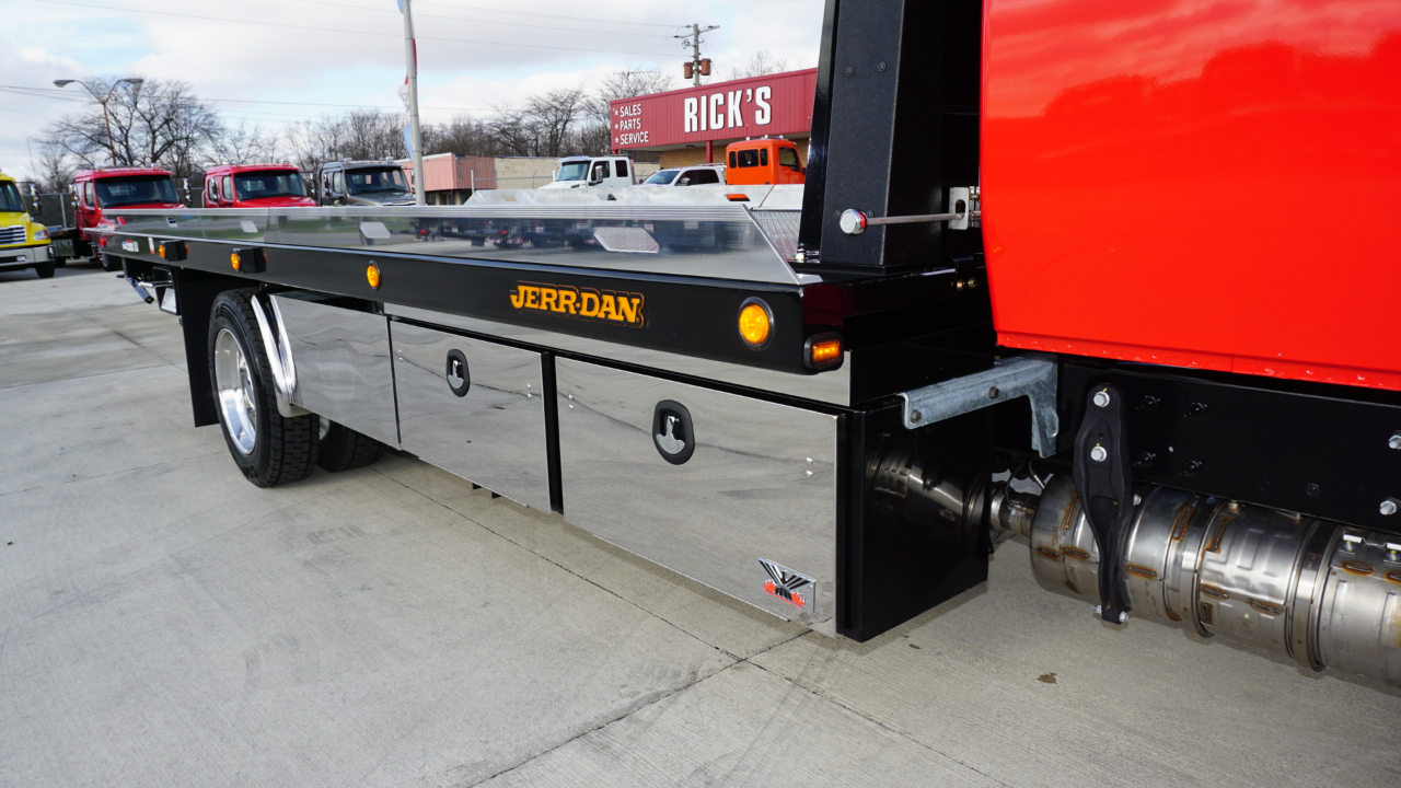 International MV607  2026