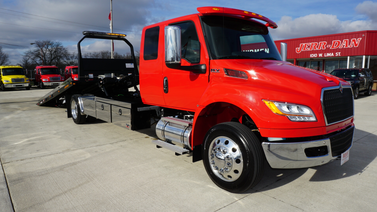 International MV607  2026