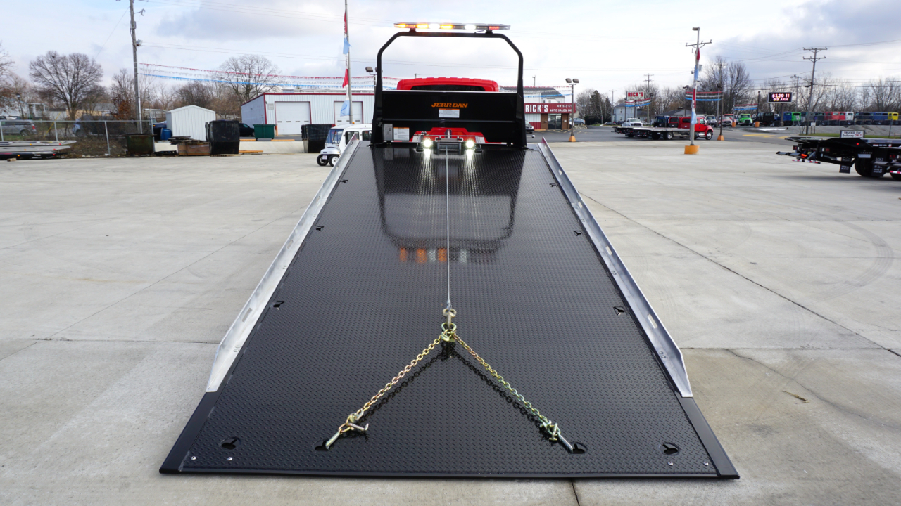 International MV607  2026