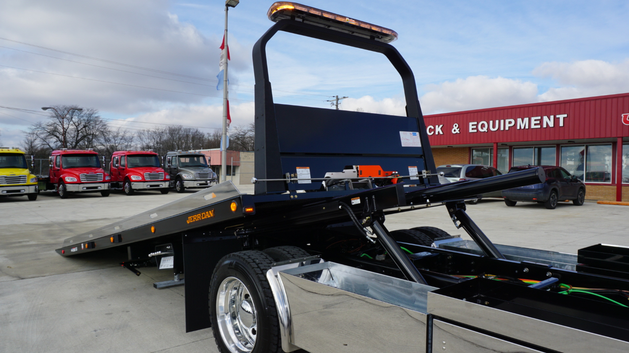 International MV607  2026