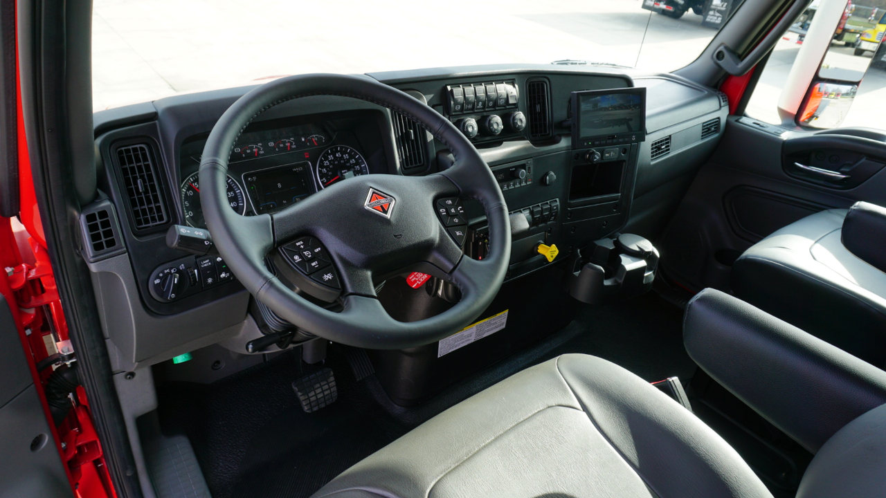 International MV607  2026