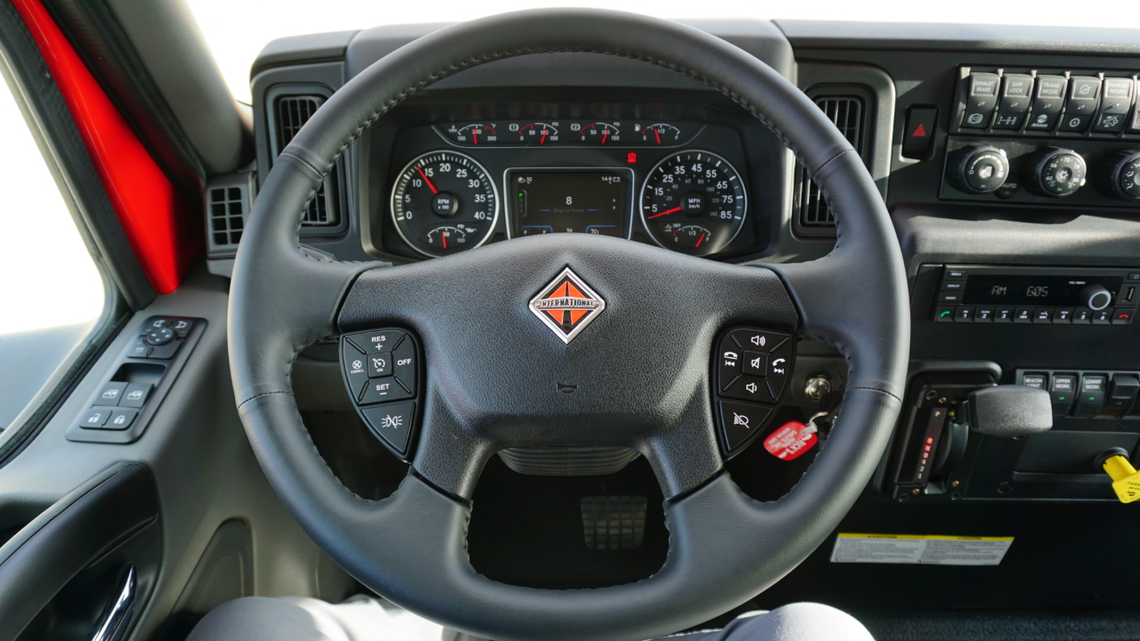 International MV607  2026