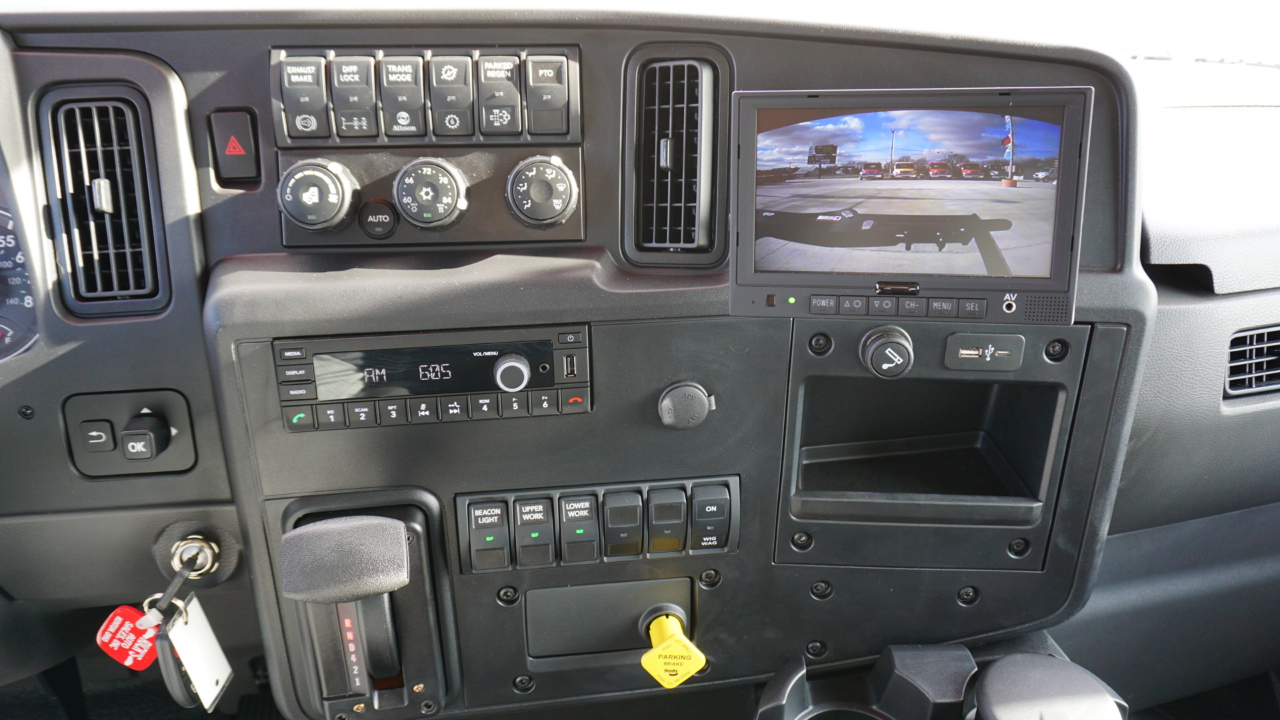 International MV607  2026