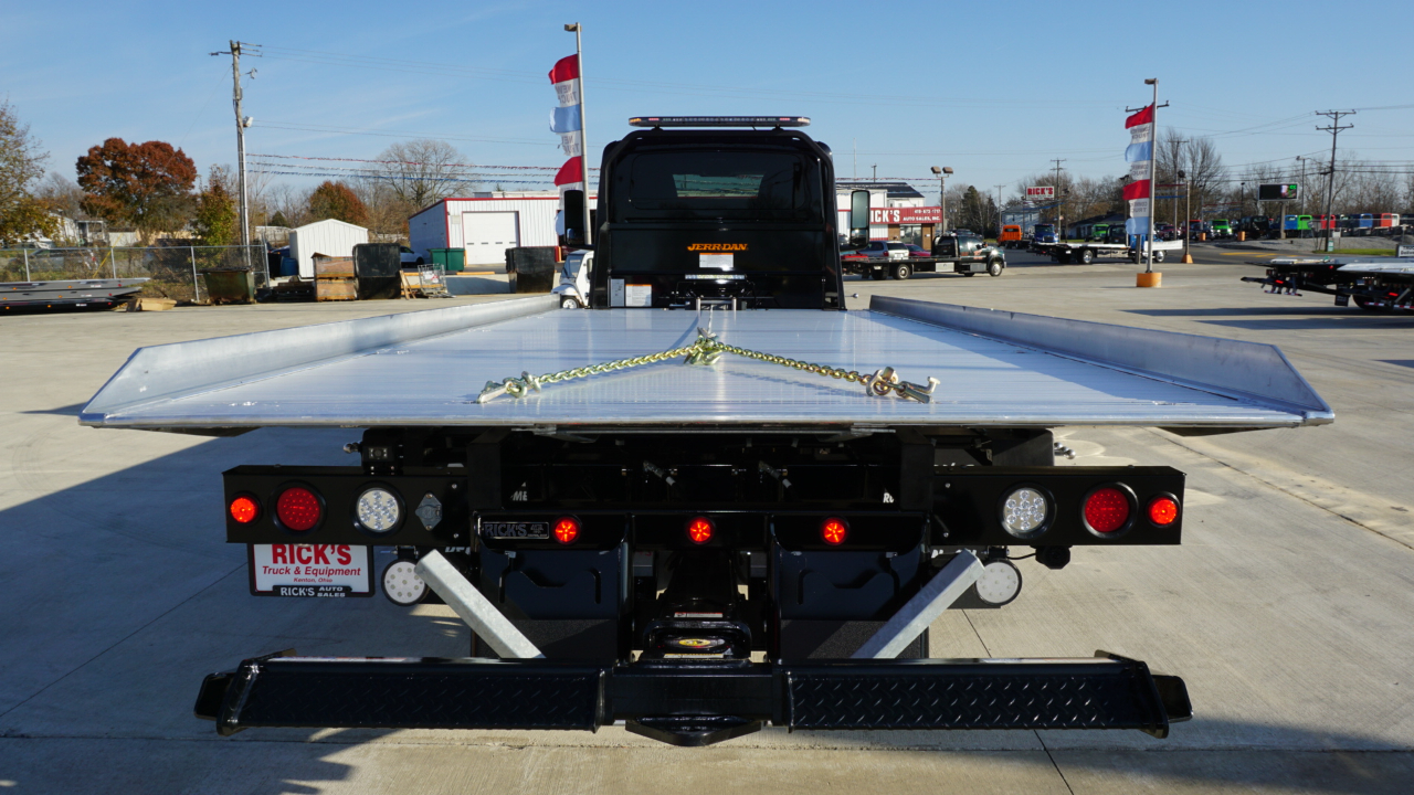 International MV607  2026