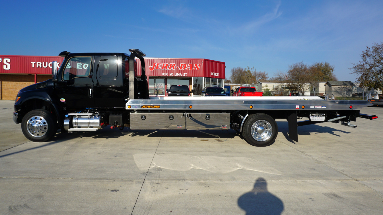 International MV607  2026