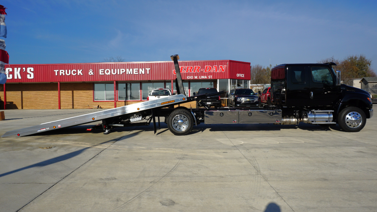 International MV607  2026