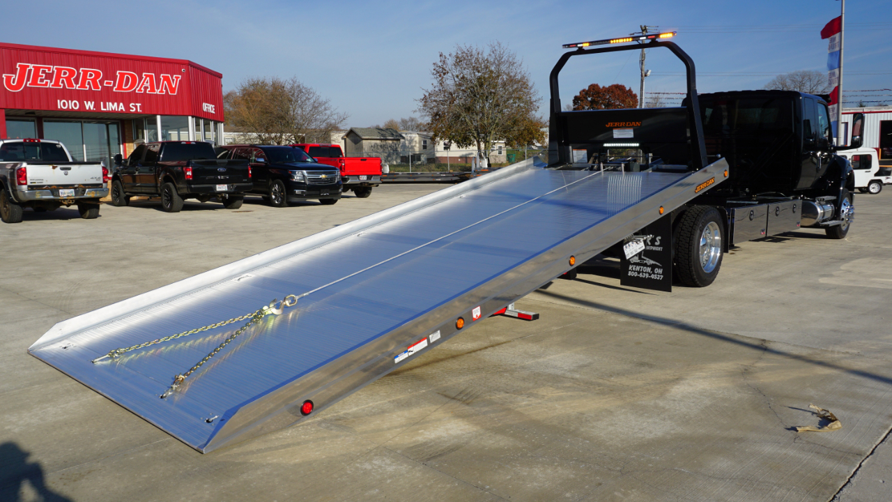 International MV607  2026