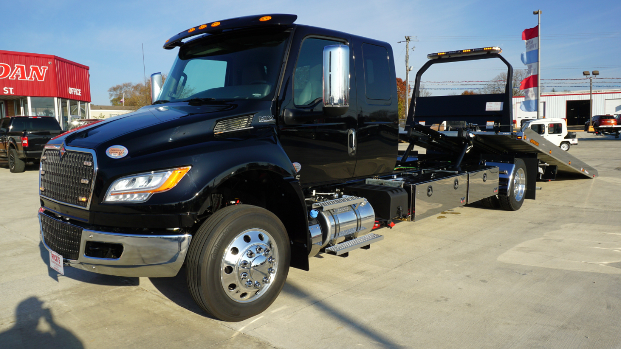 International MV607  2026